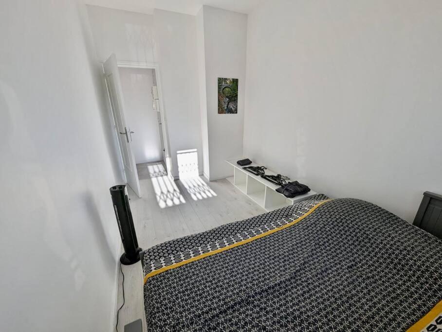 Magnifique T2 Refait A Neuf - Calme & Tout Equipe Avec Parking Grenoble Exterior photo